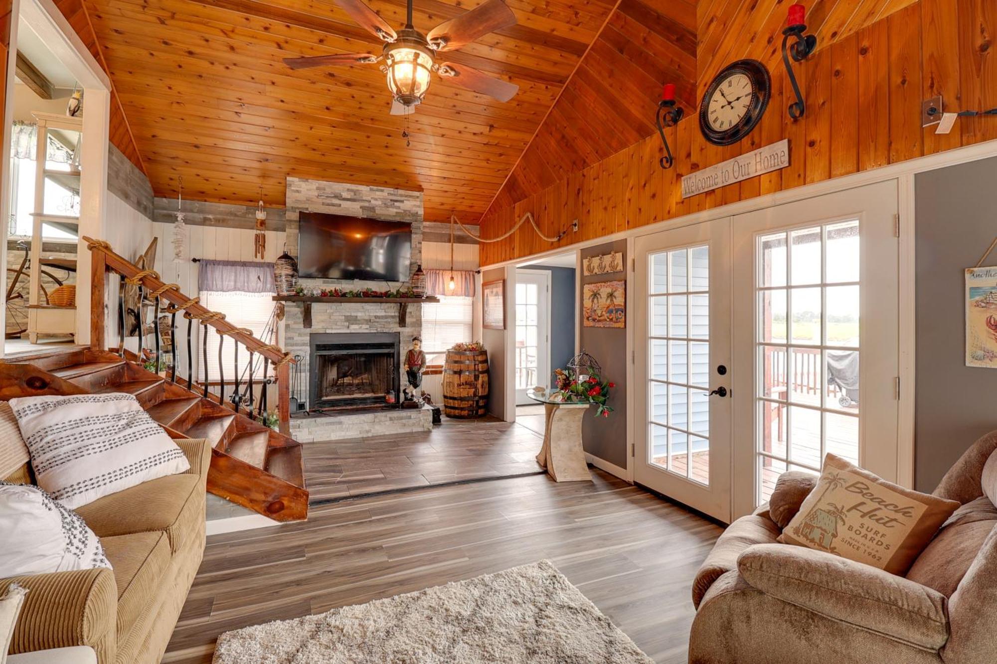 Oceanfront Milford Home With View And Boat Access 外观 照片