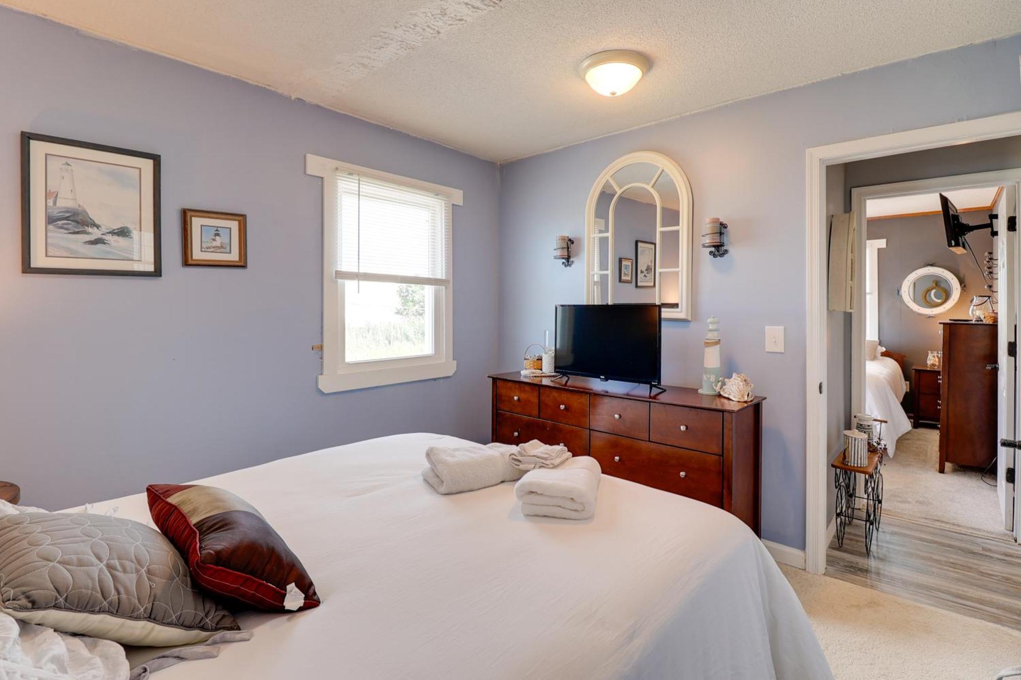 Oceanfront Milford Home With View And Boat Access 外观 照片