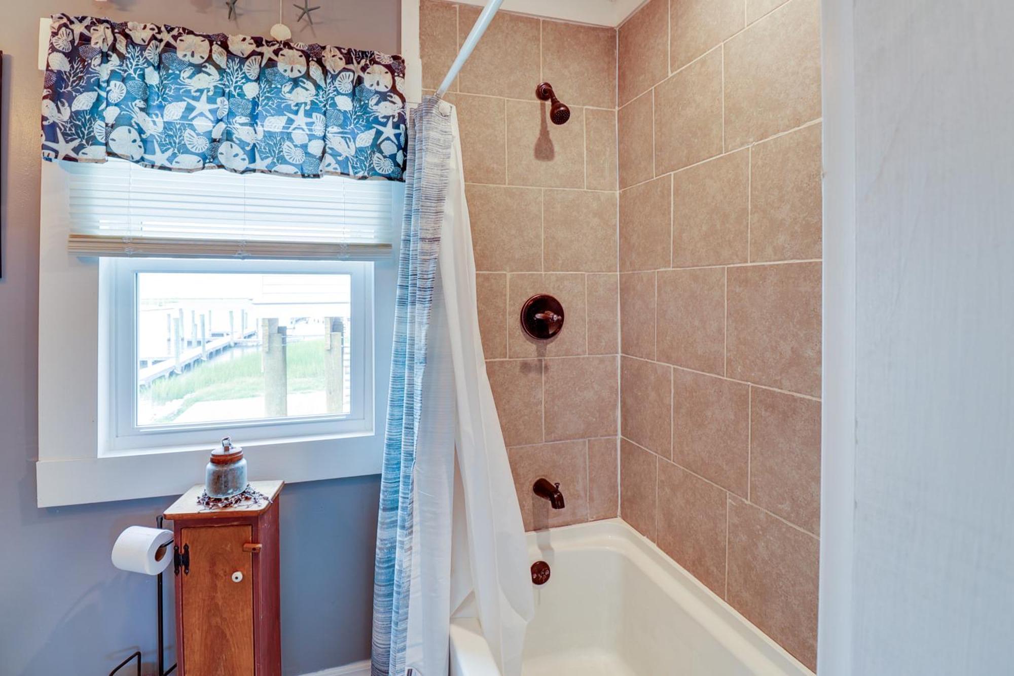 Oceanfront Milford Home With View And Boat Access 外观 照片